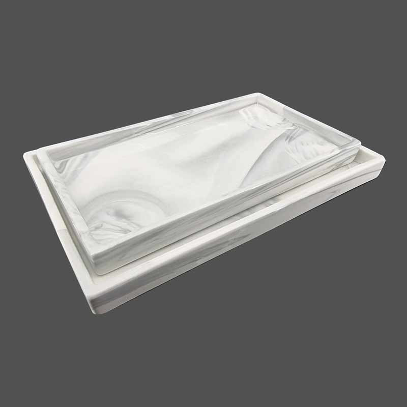 Petit plateau rectangulaire effet marbré gris clair en céramique