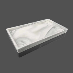 Petit plateau rectangulaire effet marbré gris clair en céramique