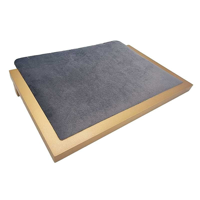 Plateau incliné pour chaînes en bois doré et velours gris anthracite