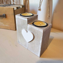 Bougeoir pour 2 bougies en bois motif cœur blanc en relief