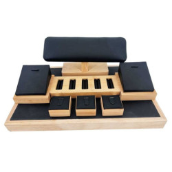 Petit plateau nu de présentation vitrine en bois et en simili cuir noir