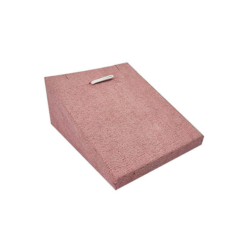 Support bijoux en suédine rose pour pendentif