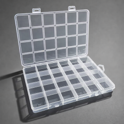 Boîte en plastique pour stockage de perles ou piercing 24 compartiments 19x13x1.7cm