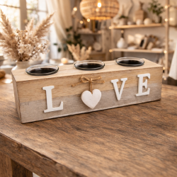 Bougeoir en bois pour 3 bougies avec petit cœur décoratif
