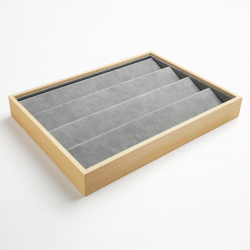 Set di 5 vassoi per orecchini in legno e velluto grigio