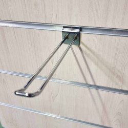 Braccio metallico doppio per pannello scanalato
