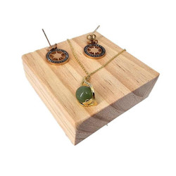 Piccolo espositore quadrato in legno di pino naturale 6x6x2 cm