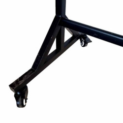 Appendiabiti con rotelle e altezza regolabile in metallo nero opaco