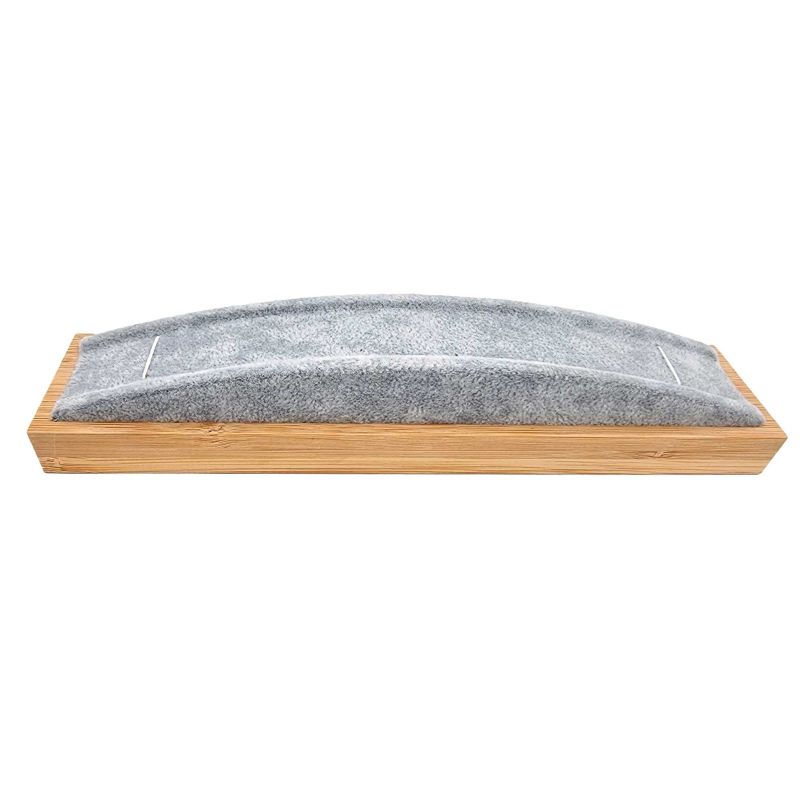 Support à bracelet bombé en bois de bambou et en velours gris