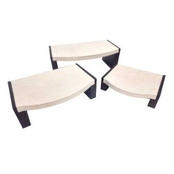 Set di 3 tavolini a incastro in legno effetto noce e alcantara beige lino