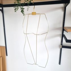 1 appendiabiti per lingerie da donna in metallo dorato - 67 cm