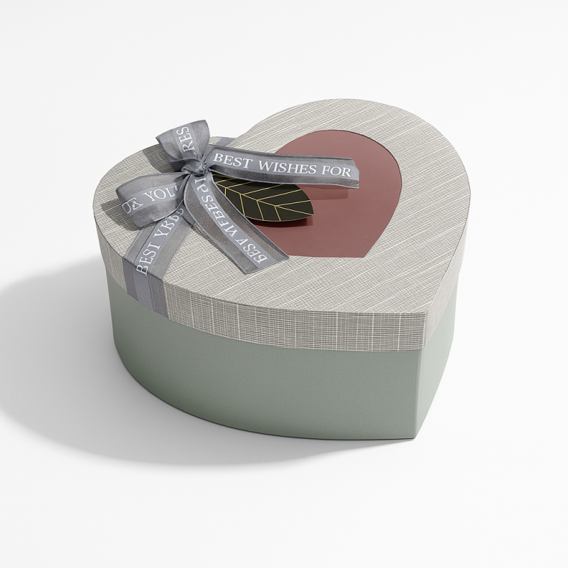 Piccola scatola regalo a forma di cuore grigio chiaro con finestra 14x16x6 cm