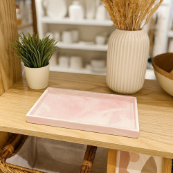 Vassoio rettangolare in ceramica effetto marmorizzato rosa chiaro