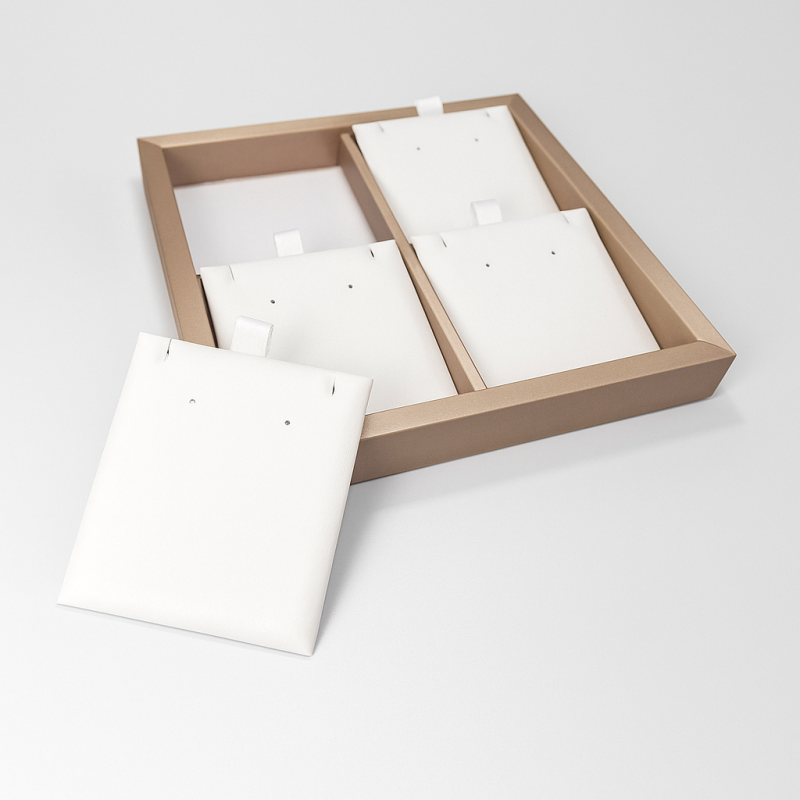Piccolo vassoio da esposizione per set di gioielli in similpelle bicolore bianco e dorato