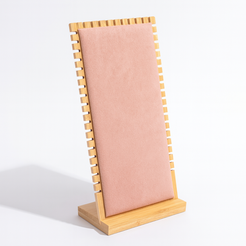 Grande espositore verticale per collane in legno e alcantara rosa