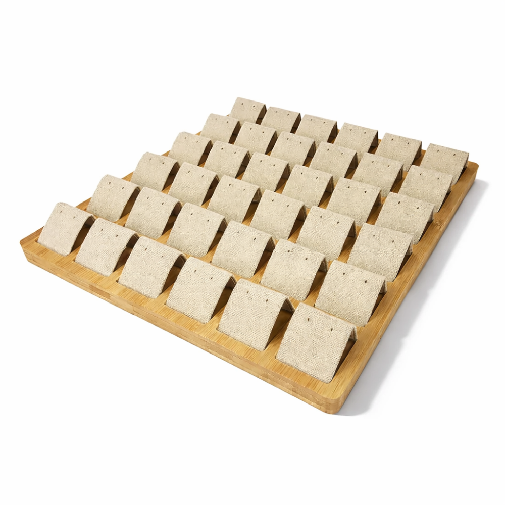 Grande vassoio per 49 paia di orecchini in legno e cotone beige