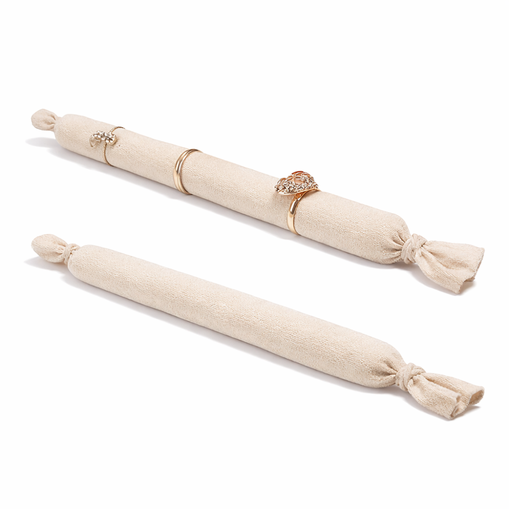 Cuscino lungo in alcantara beige per anelli - 20 cm