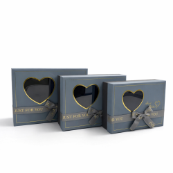 Trio di scatole regalo con cuore grigio-blu - La scatola piccola in OMAGGIO