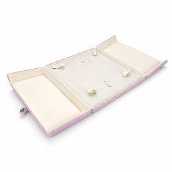 1 grande astuccio in velluto rosa cipria per parure