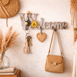 Appendiabiti da parete con scritta "Welcome" effetto legno chiaro