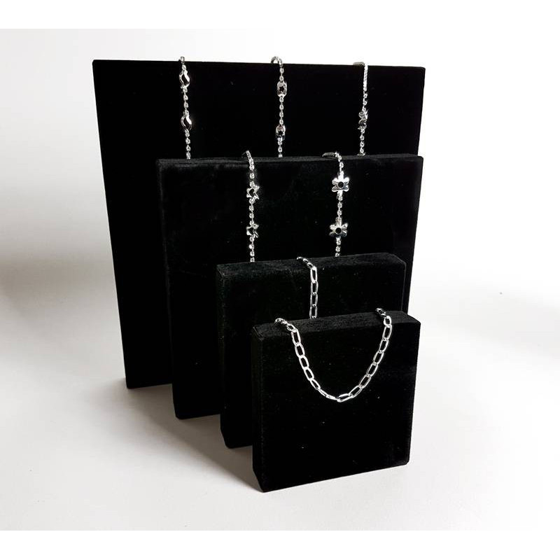 Lot de 4 volumes carrés en velours noir - 6814