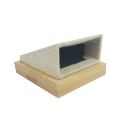 Supporto per gioielli in legno e cotone beige per ciondoli